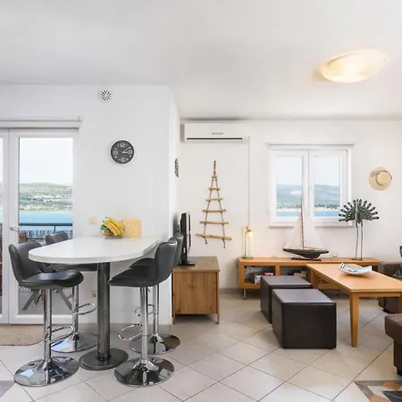 Aspen 2bedroom With Seaview *